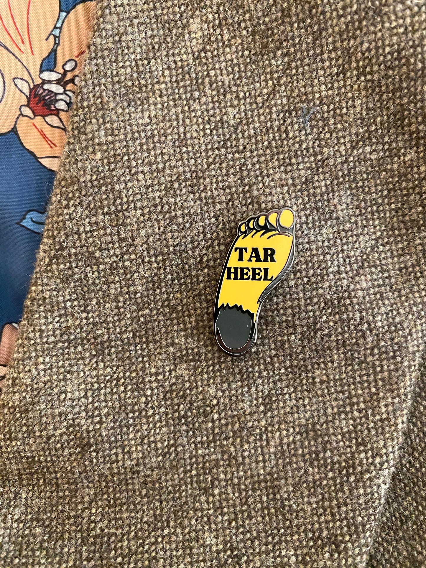 Tar Heel North Carolina Lapel Pin