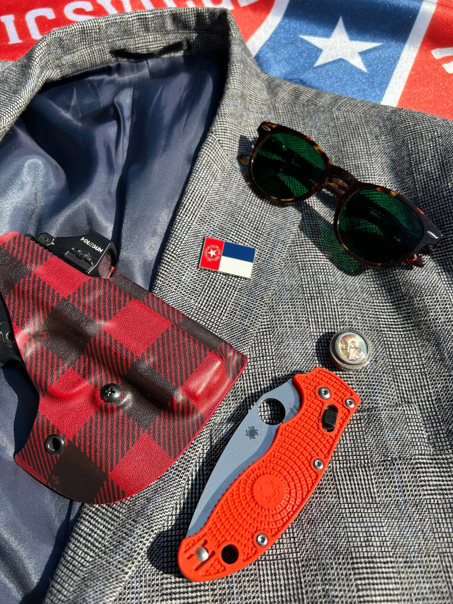 North Carolina Flag Lapel Pin