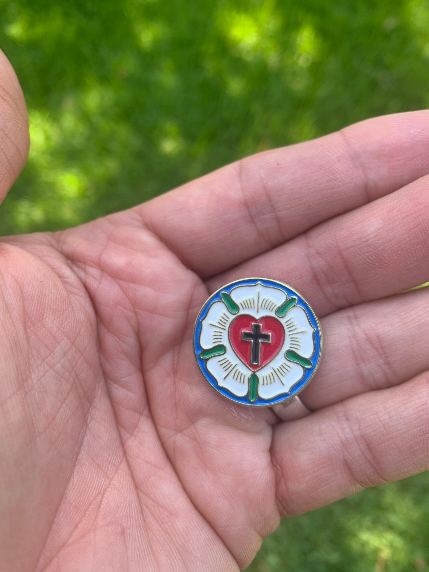 Luther Rose Pin - 1"