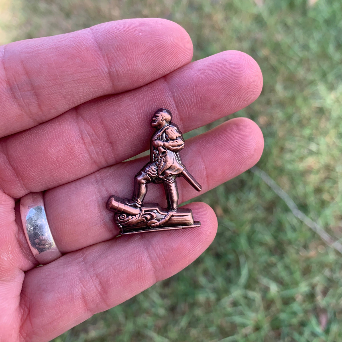 Magellan "Destiny" Pin - 1.25"